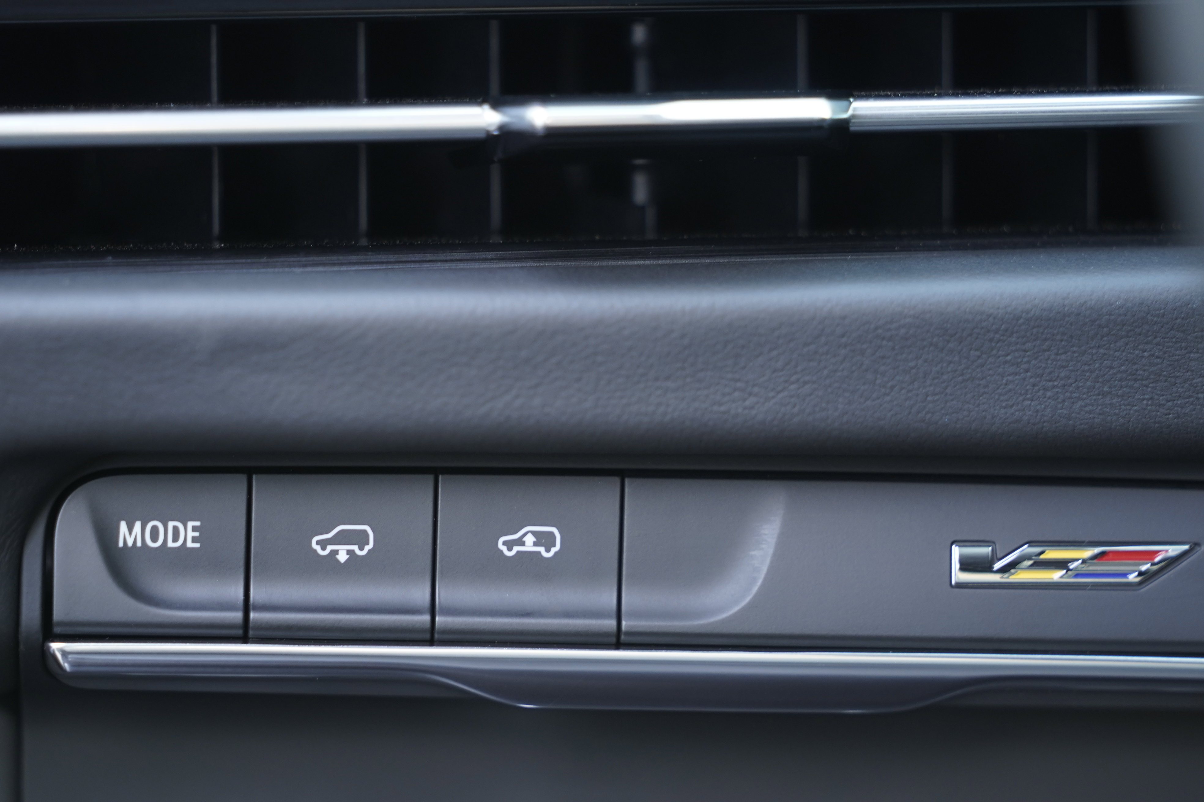 Used 2025 Cadillac Escalade V w/ LPO, Floor Liner Package image 26