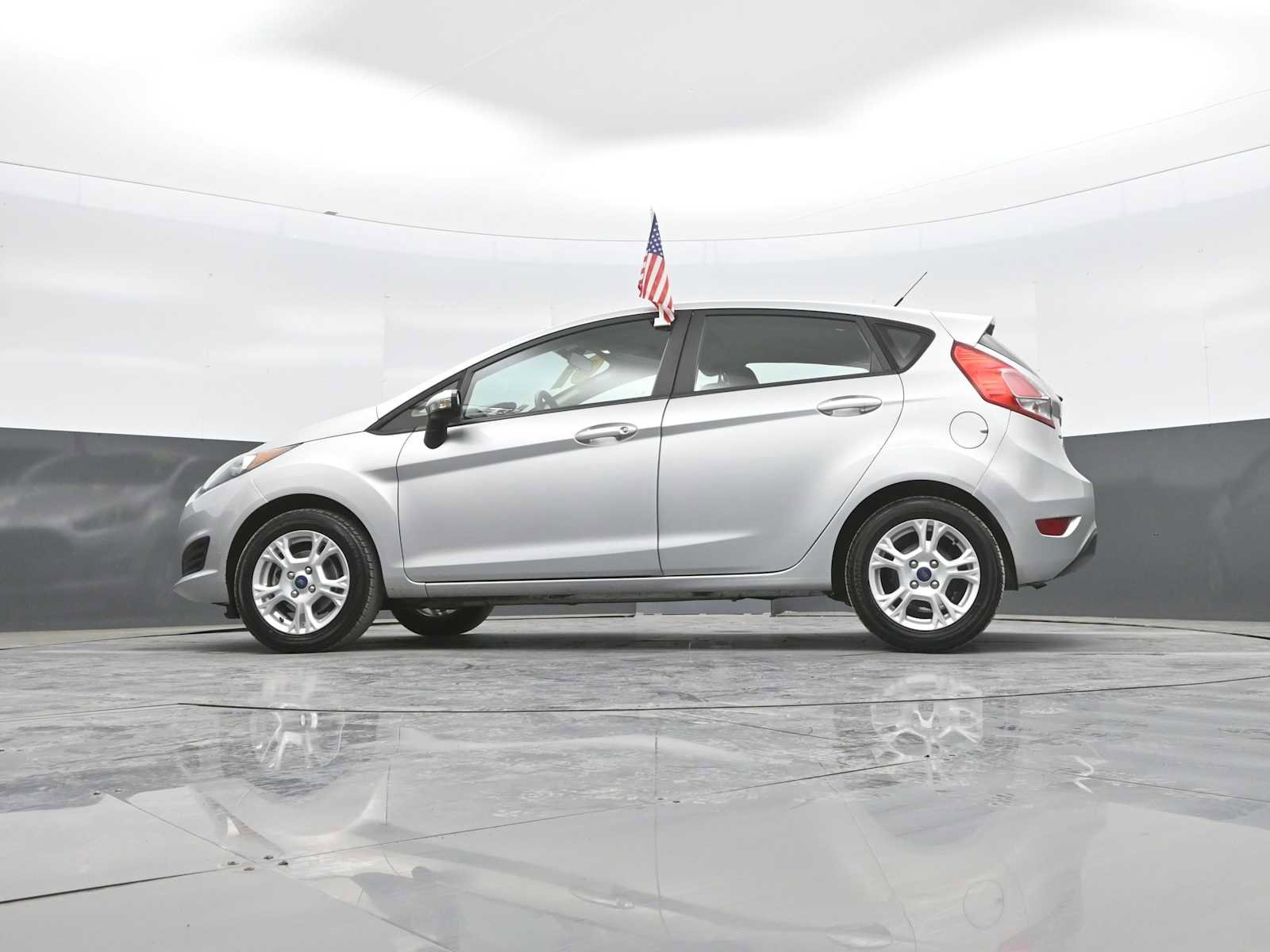 Used 2016 Ford Fiesta SE w/ Cold Weather Package FWD image 36
