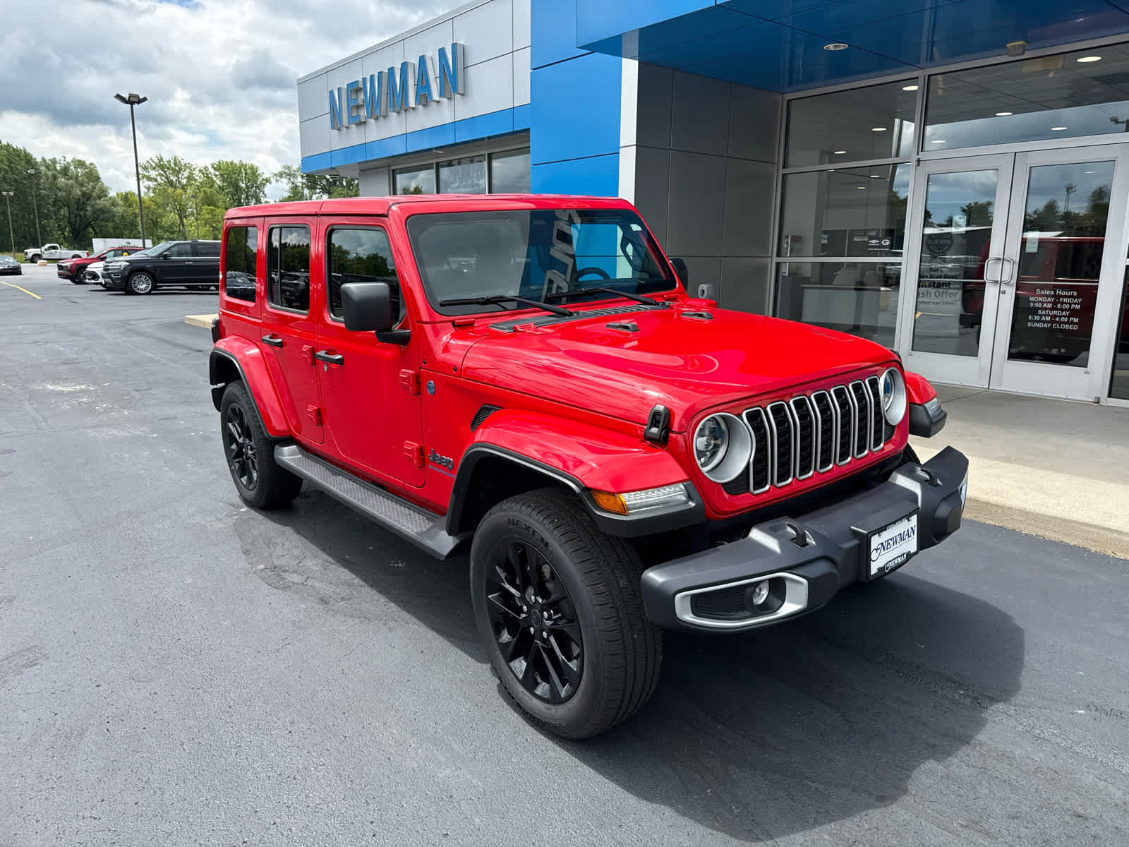 Used 2025 Jeep Wrangler Unlimited Sahara AWD/4WD video 1