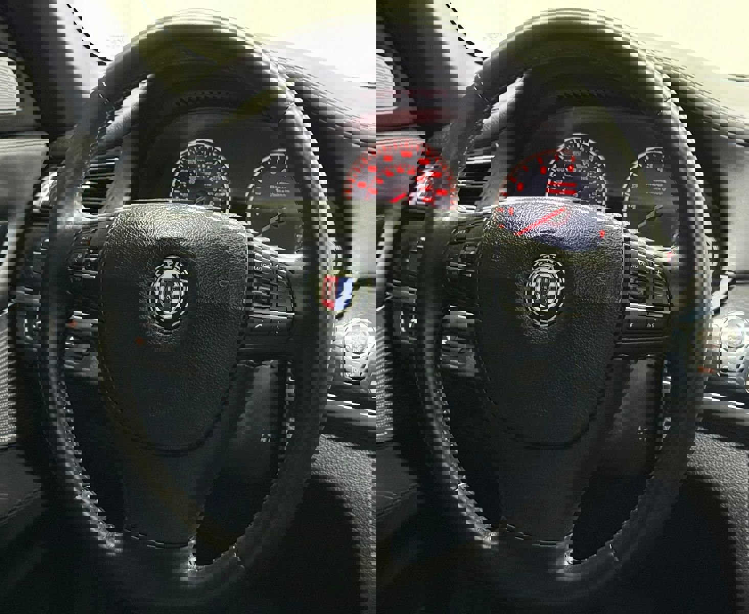 Used 2013 BMW 750Li LWB image 36