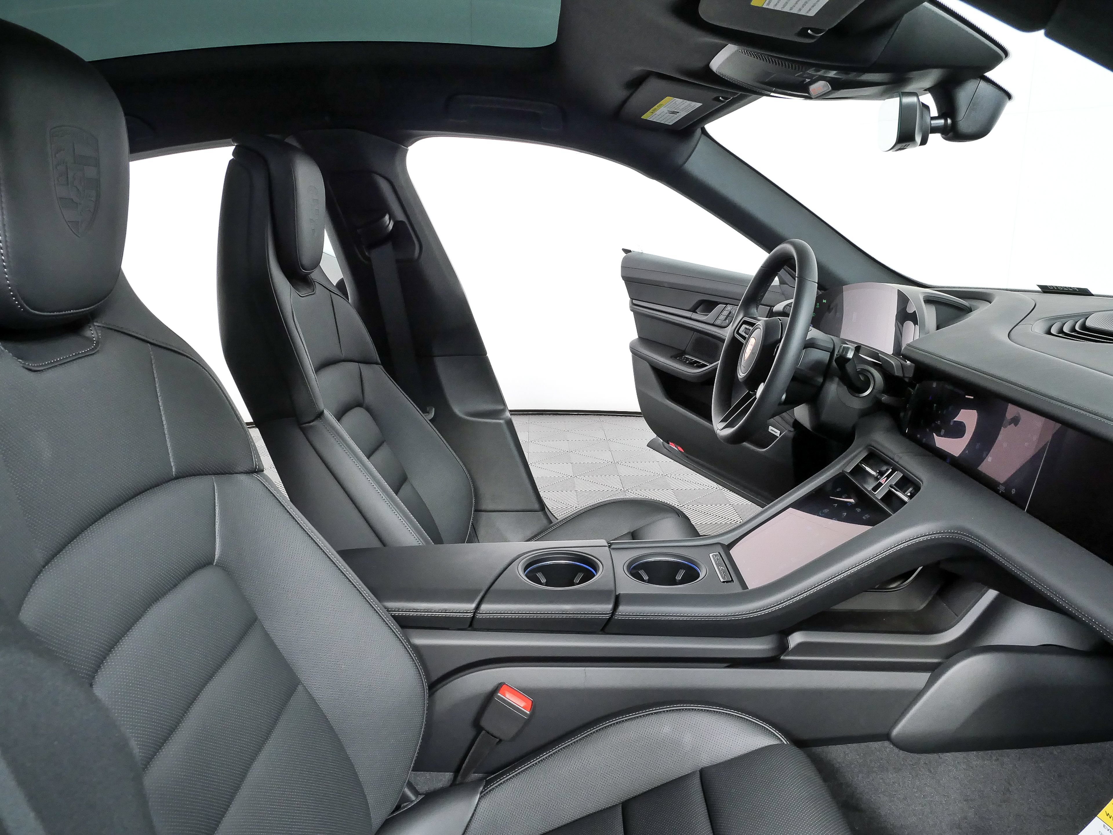 New 2026 Porsche Taycan RWD image 23
