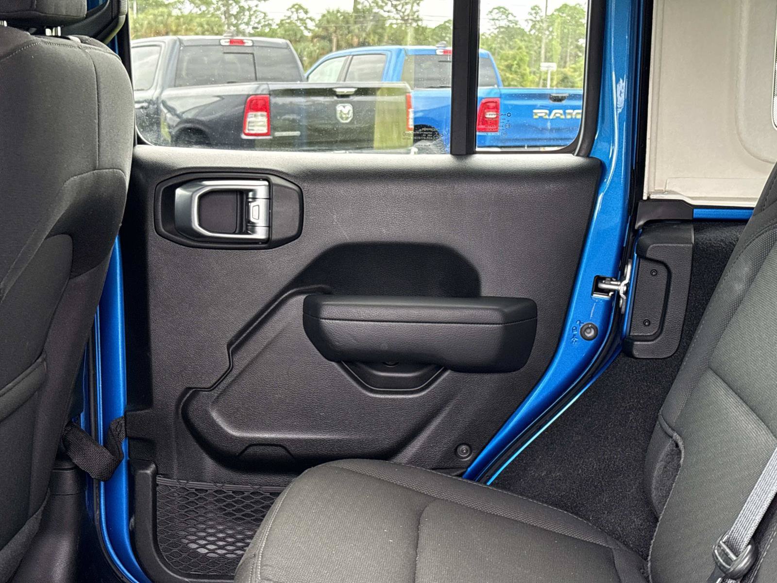 Certified 2022 Jeep Wrangler Unlimited Sport AWD/4WD image 14