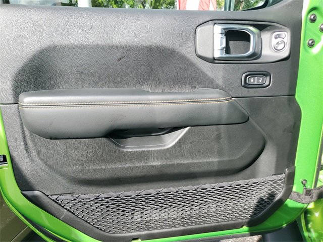 Used 2025 Jeep Wrangler Unlimited Rubicon 392 image 19