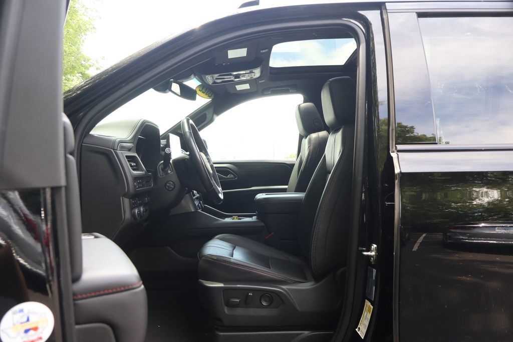 Certified 2022 Chevrolet Tahoe RST w/ Sport Performance Package AWD/4WD image 31