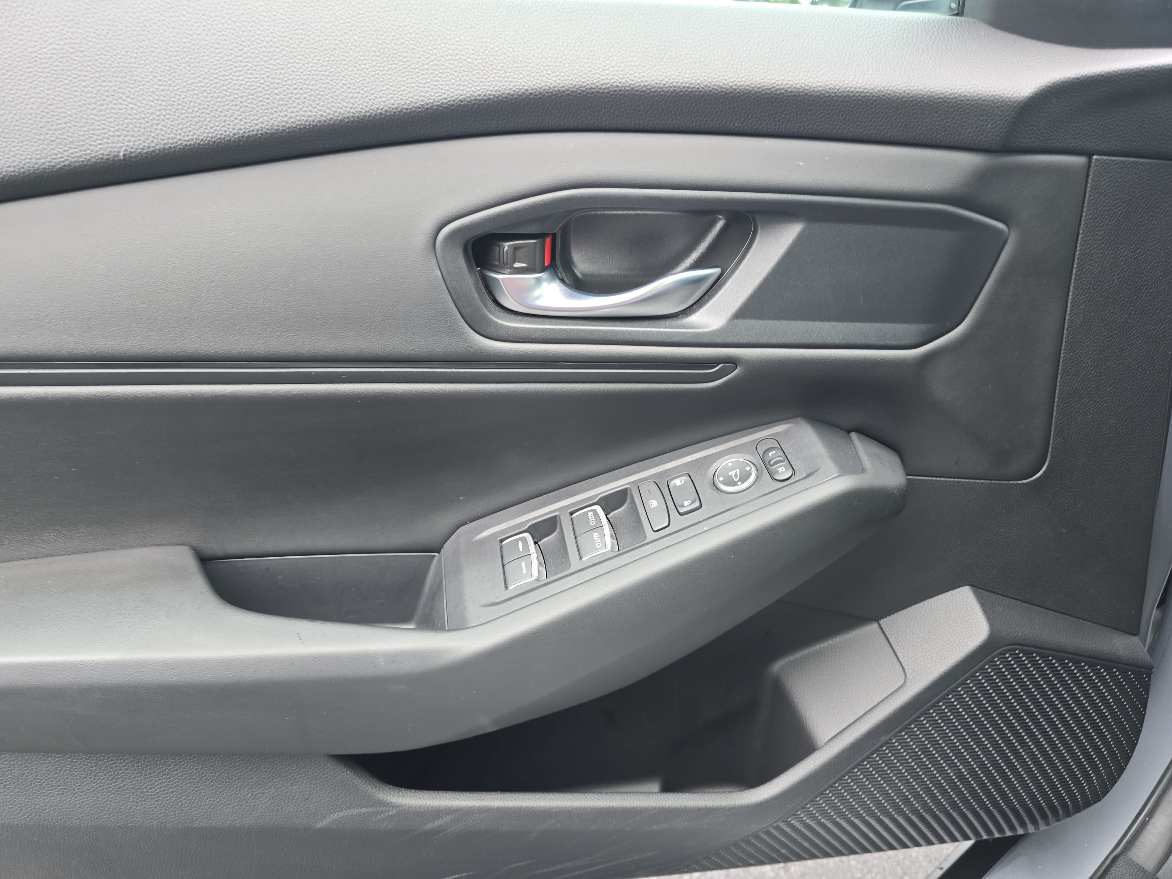 Certified 2023 Honda Accord EX image 25