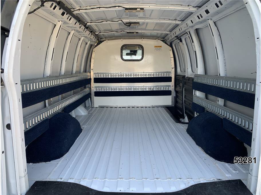 Used 2019 Chevrolet Express 2500 RWD image 9