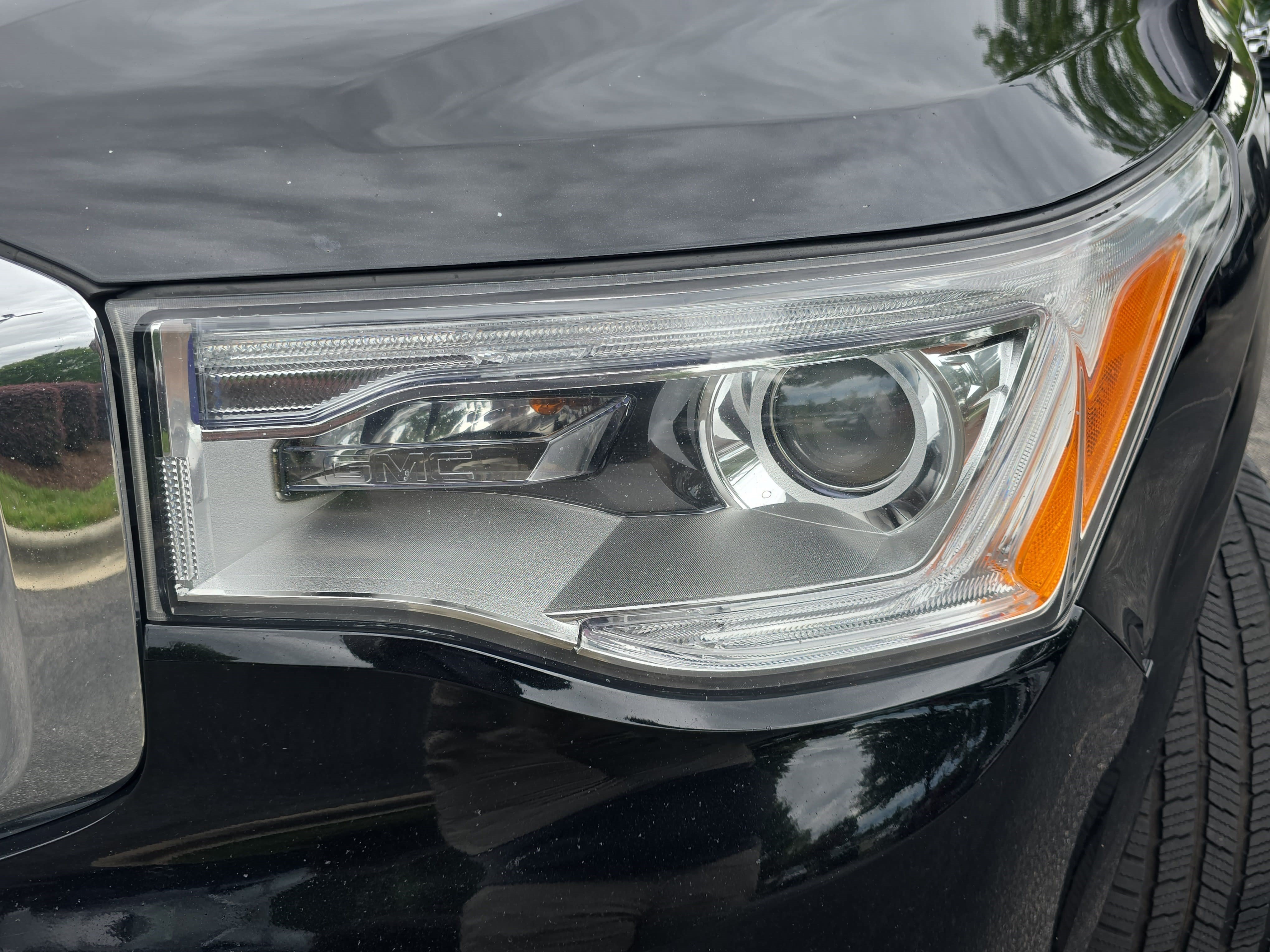 Used 2017 GMC Acadia Denali w/ Technology Package FWD image 32