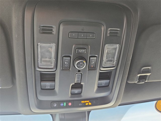 Used 2022 Chevrolet Tahoe Z71 w/ Luxury Package image 26