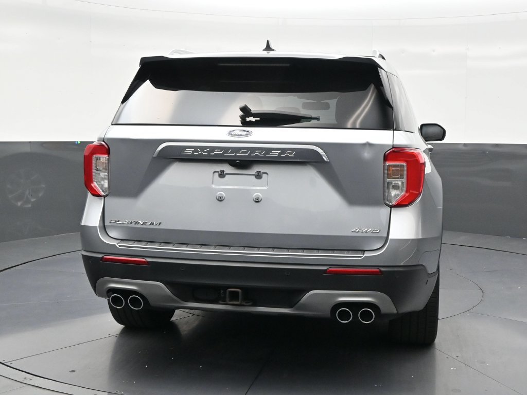 Used 2022 Ford Explorer Platinum w/ Equipment Group 601A AWD/4WD image 4
