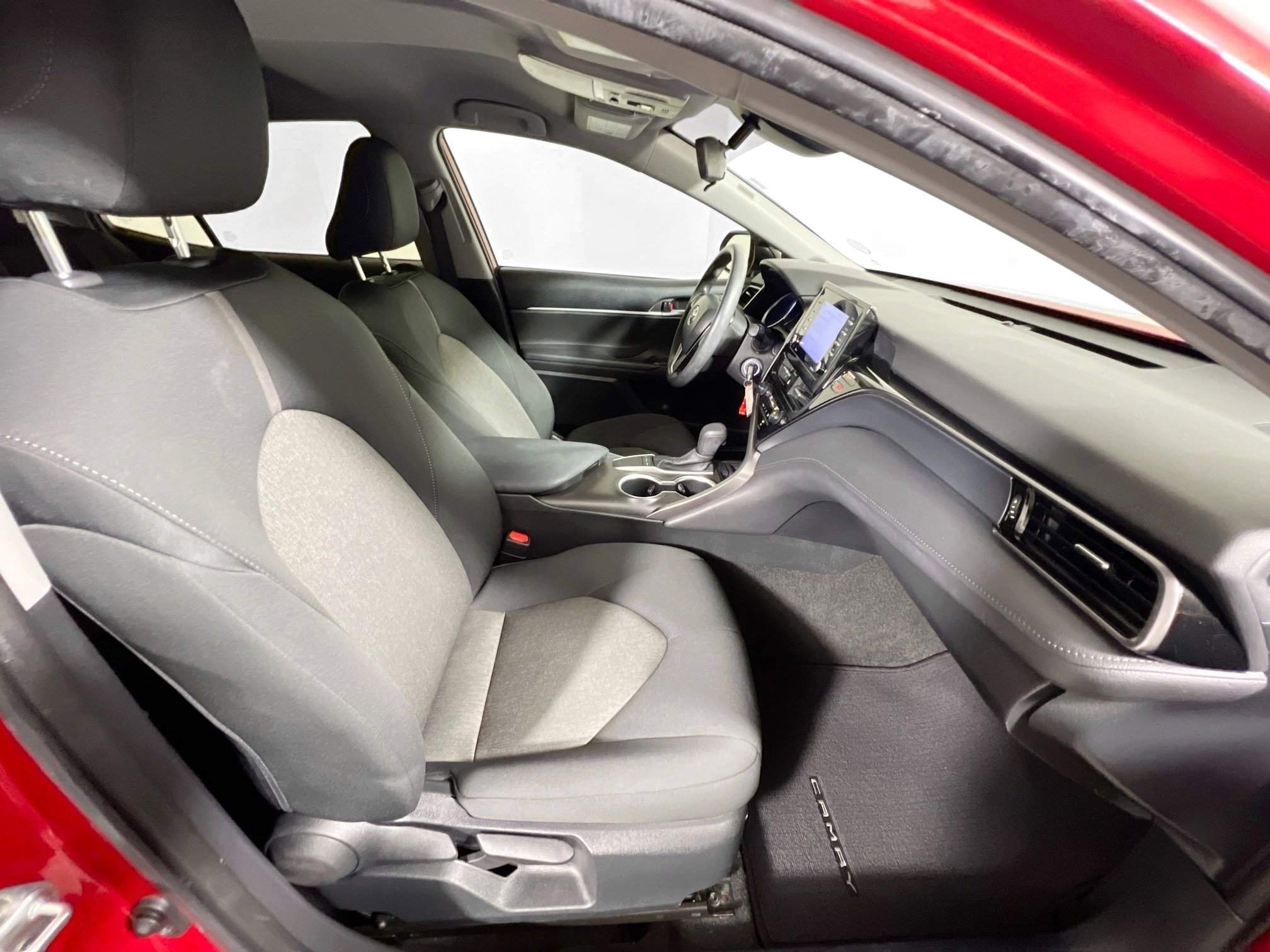 Used 2023 Toyota Camry LE image 29