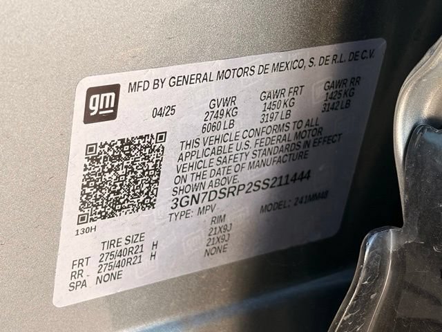 Used 2025 Chevrolet Equinox EV RS FWD image 34