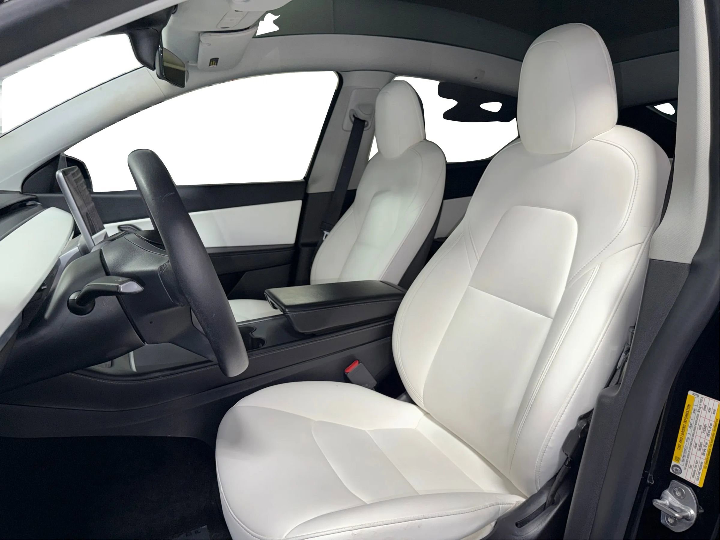 Used 2022 Tesla Model Y Performance image 9