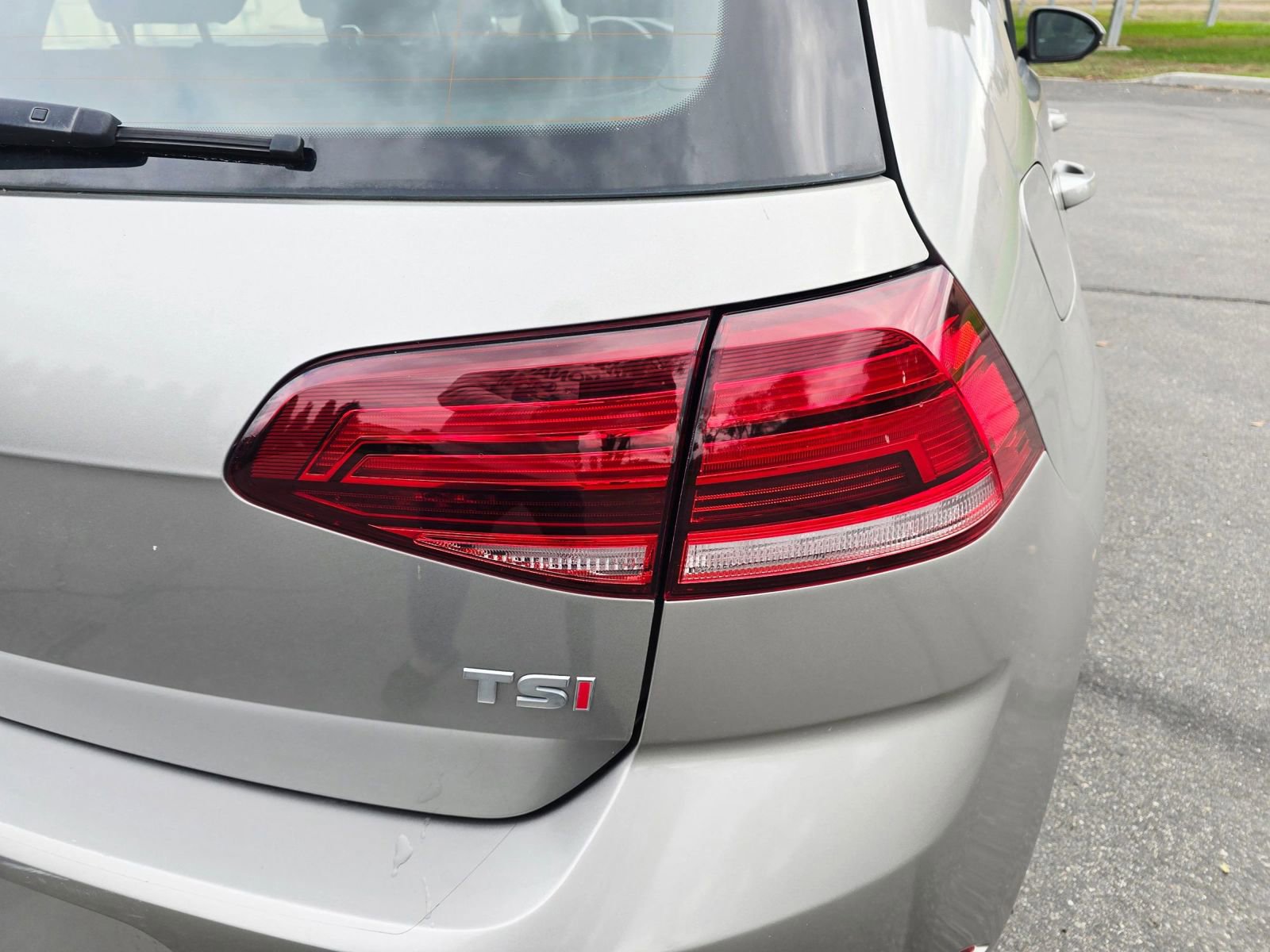 Used 2018 Volkswagen Golf SE FWD image 41