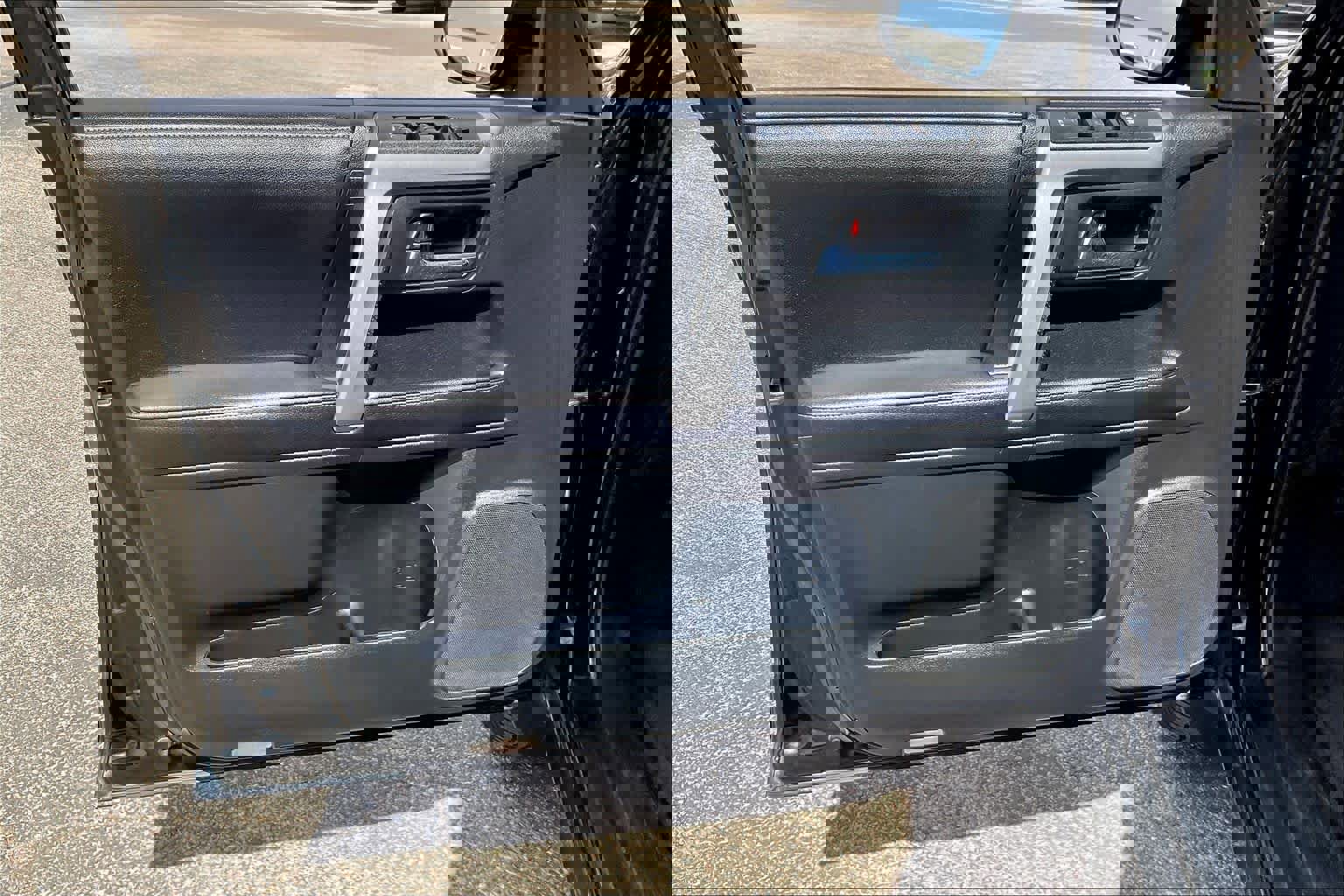 Used 2018 Toyota 4Runner SR5 Premium image 21