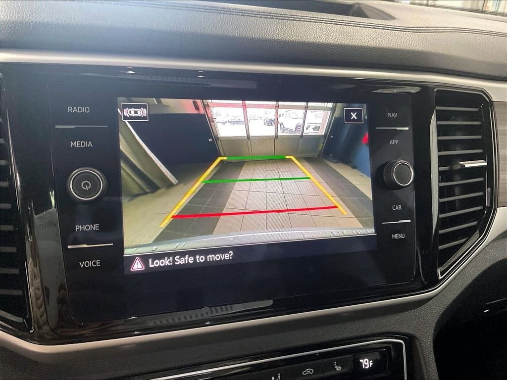 Used 2023 Volkswagen Atlas SEL AWD/4WD image 20