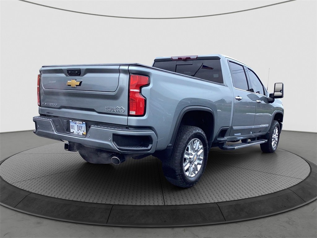 Used 2024 Chevrolet Silverado 3500 High Country w/ Technology Package image 31