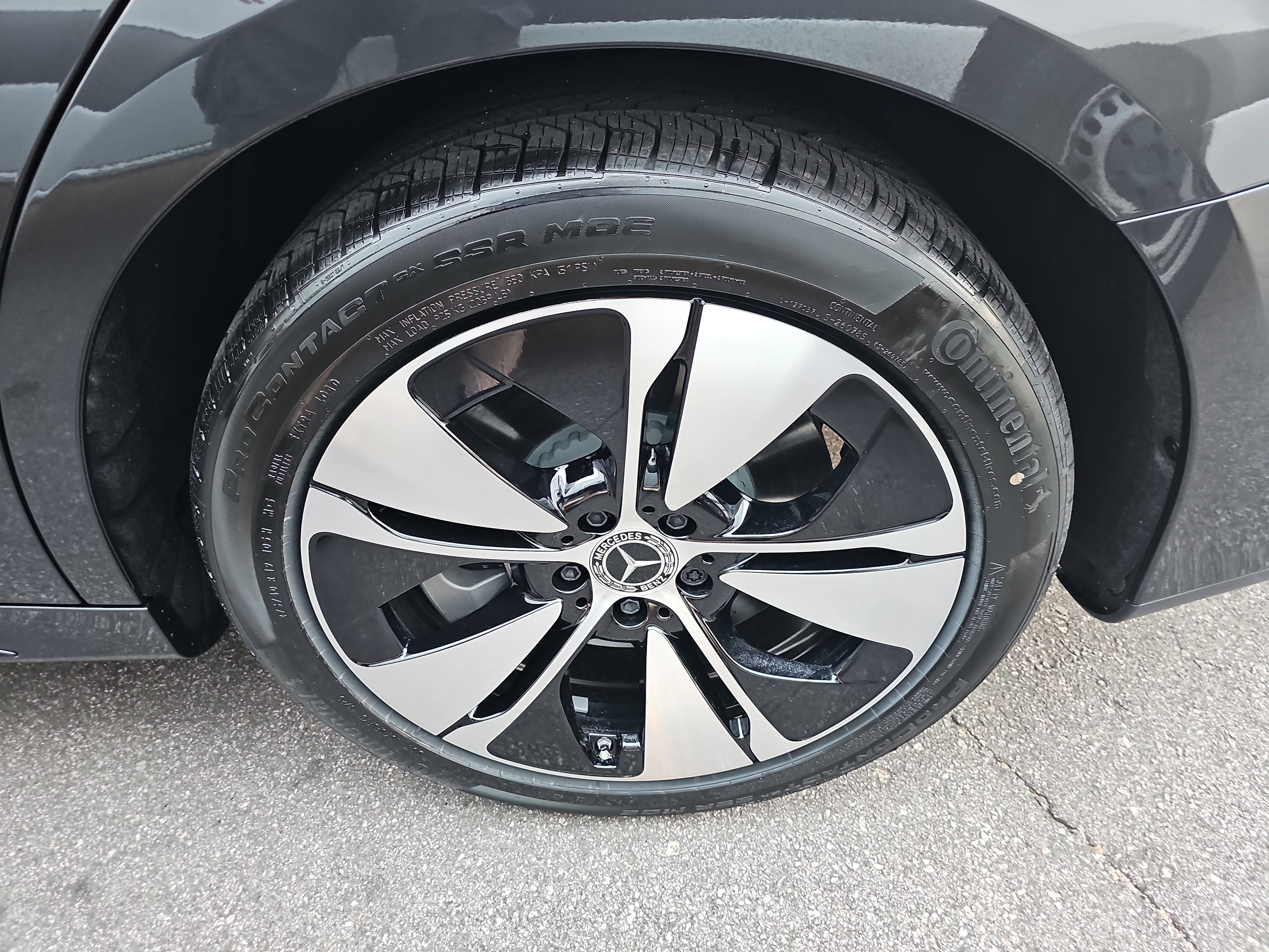 New 2026 Mercedes-Benz E 450 4MATIC Sedan image 35