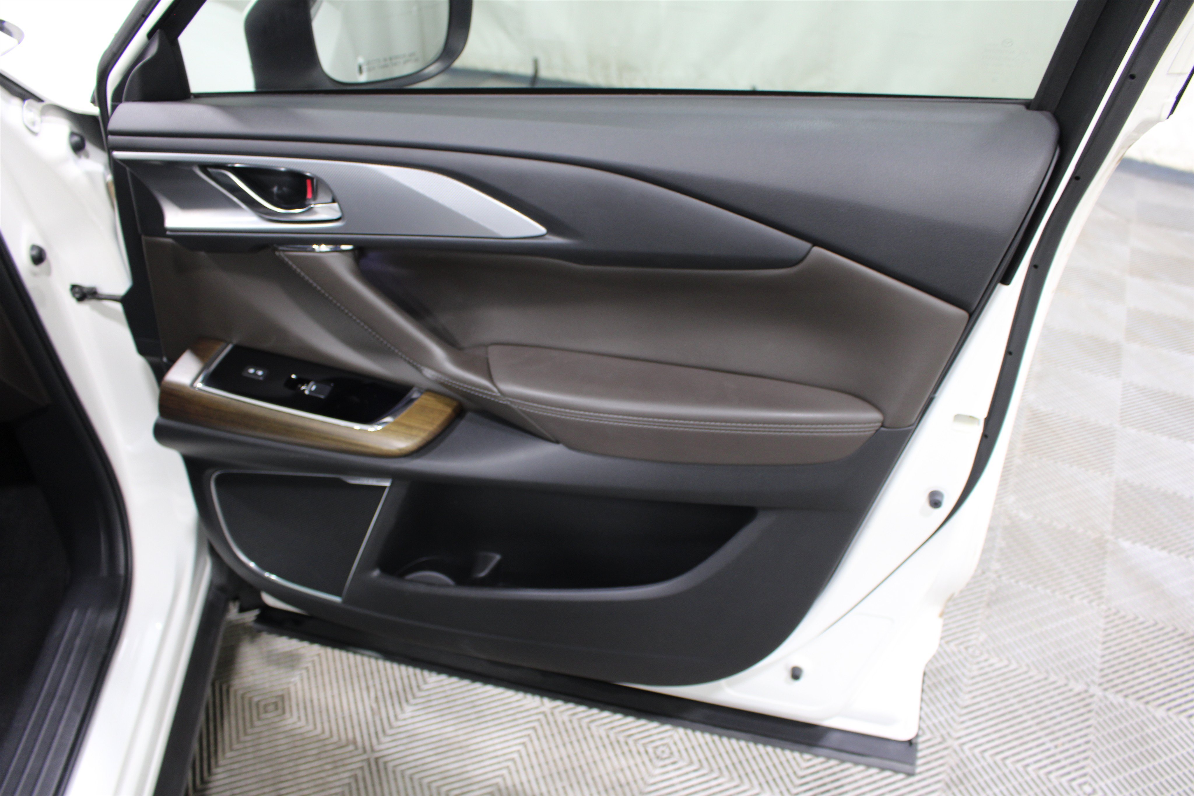 Used 2022 MAZDA CX-9 Signature AWD/4WD image 33