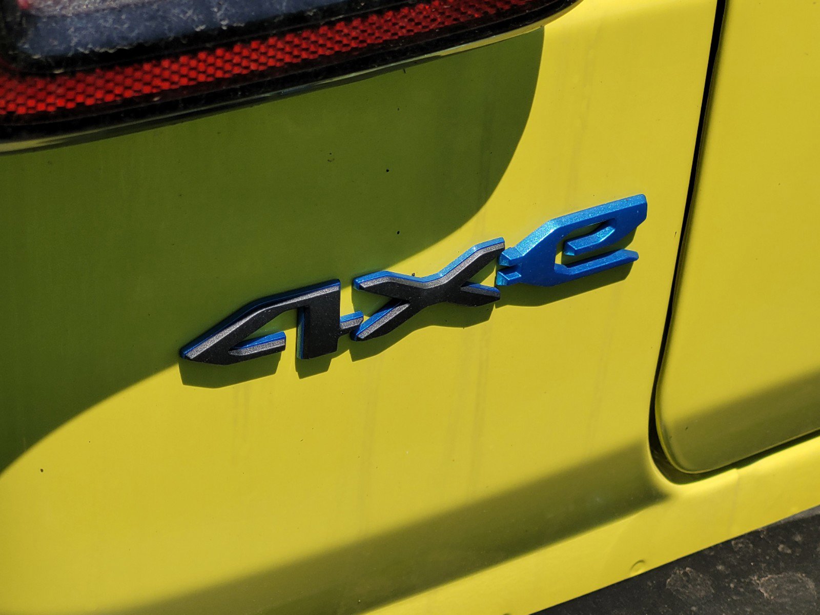 New 2023 Jeep Wrangler Unlimited w/ Sun & Screen Package image 6