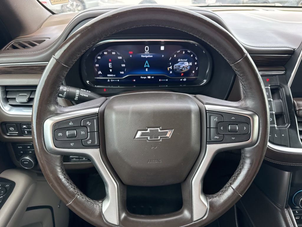 Used 2022 Chevrolet Suburban Z71 w/ Luxury Package AWD/4WD image 14