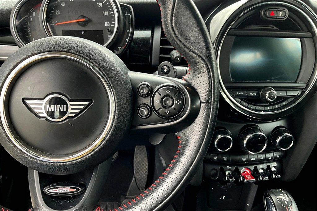 Used 2019 MINI Cooper S image 13
