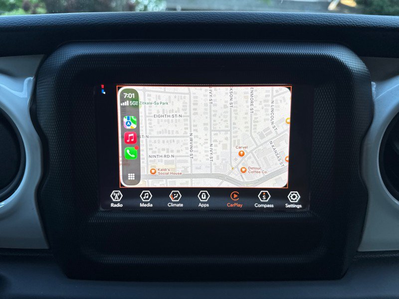 Used 2023 Jeep Wrangler Sport AWD/4WD image 27