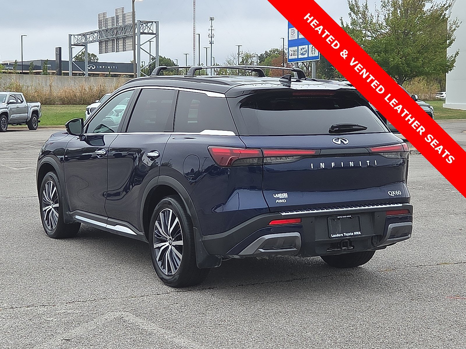 Used 2023 INFINITI QX60 Autograph AWD/4WD image 4