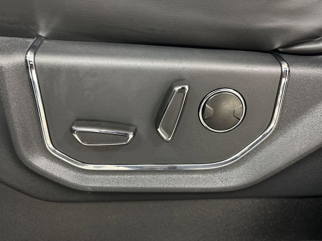 Certified 2022 Ford Expedition Platinum image 4