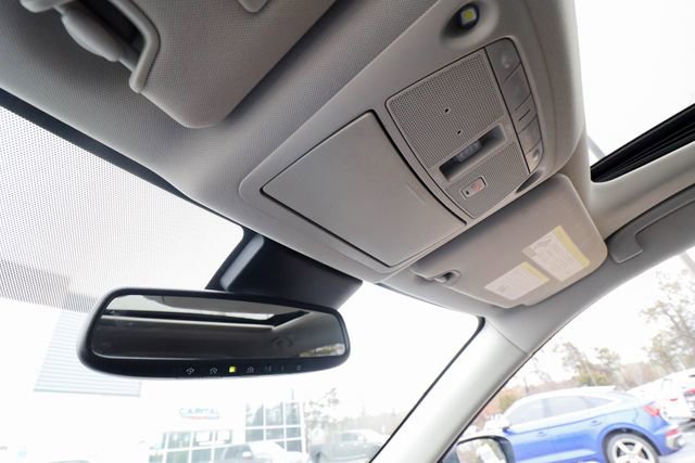 Used 2018 Nissan Rogue SL w/ Premium Package image 36