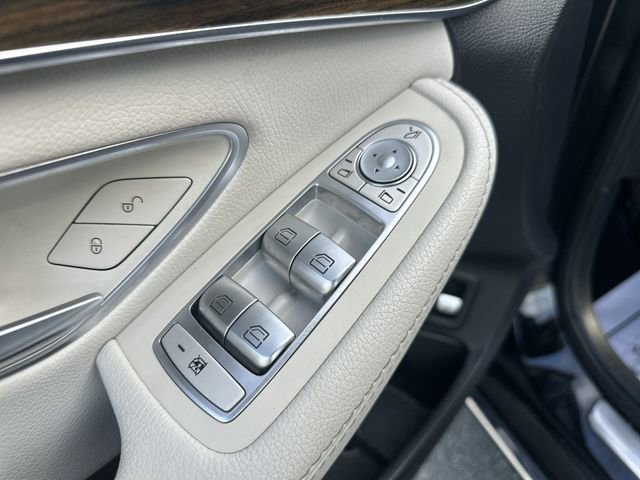 Used 2018 Mercedes-Benz C 300 Sedan w/ Multimedia Package image 15