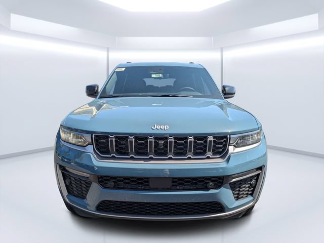 New 2026 Jeep Grand Cherokee L Limited w/ Luxury Tech Group II AWD/4WD image 8