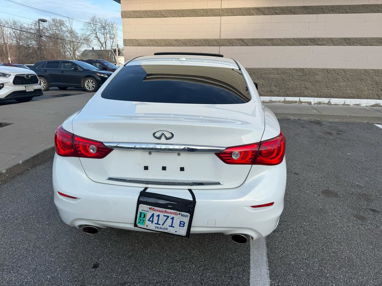 Used 2015 INFINITI Q50 Premium w/ Navigation Package image 5