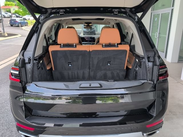 Used 2025 BMW X7 xDrive40i w/ Premium Package AWD/4WD image 35