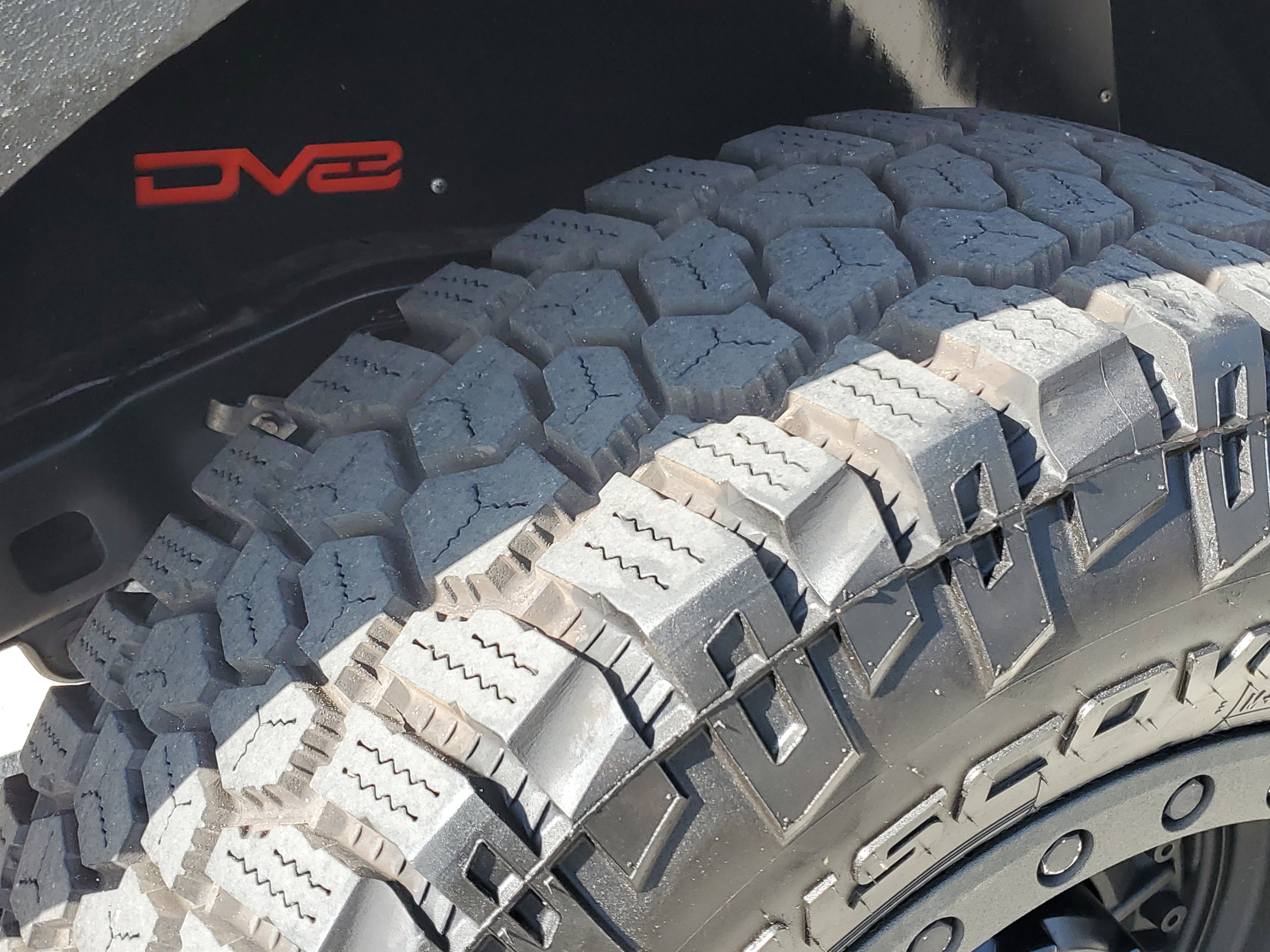 Used 2017 Jeep Wrangler Unlimited Sahara w/ Connectivity Group image 8