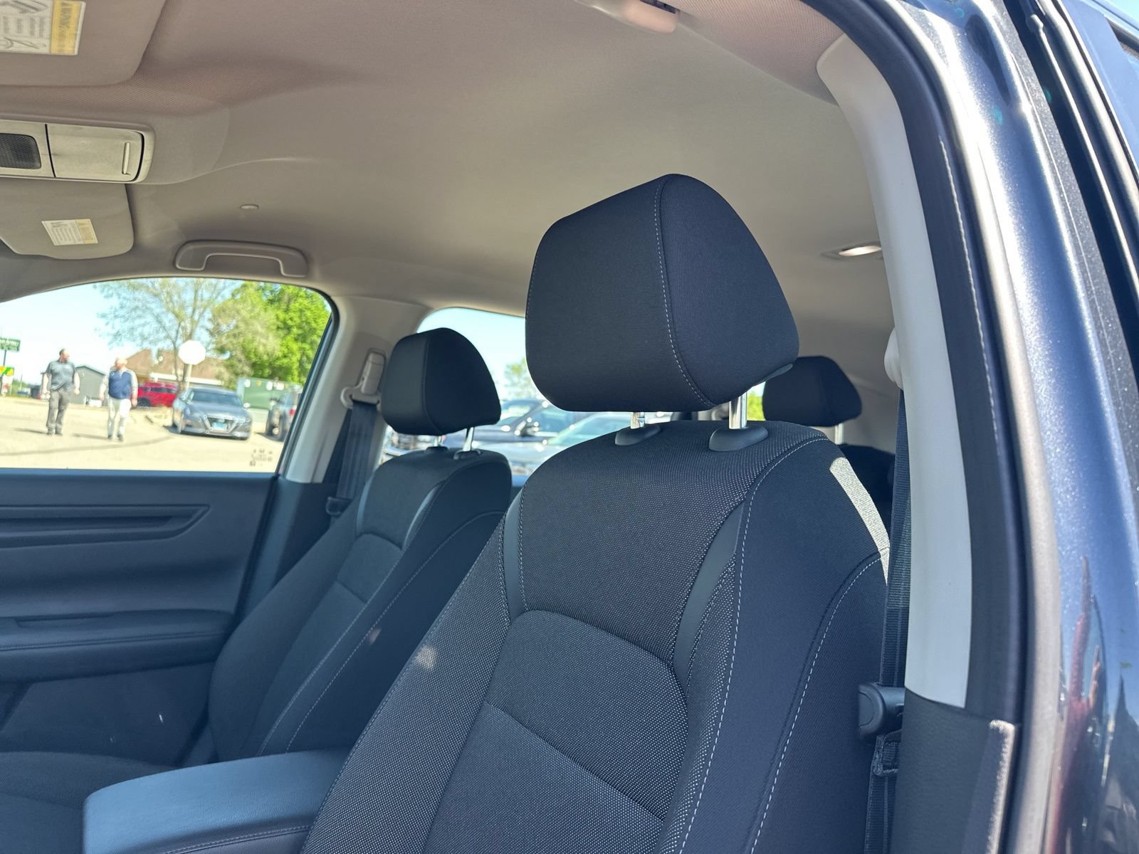 Used 2024 Honda CR-V LX image 11