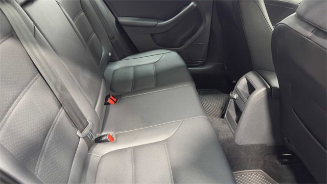 Used 2018 Volkswagen Jetta SE image 15