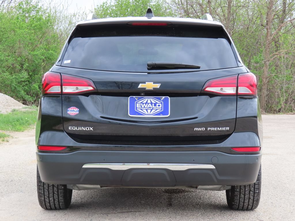 Used 2023 Chevrolet Equinox Premier AWD/4WD image 16
