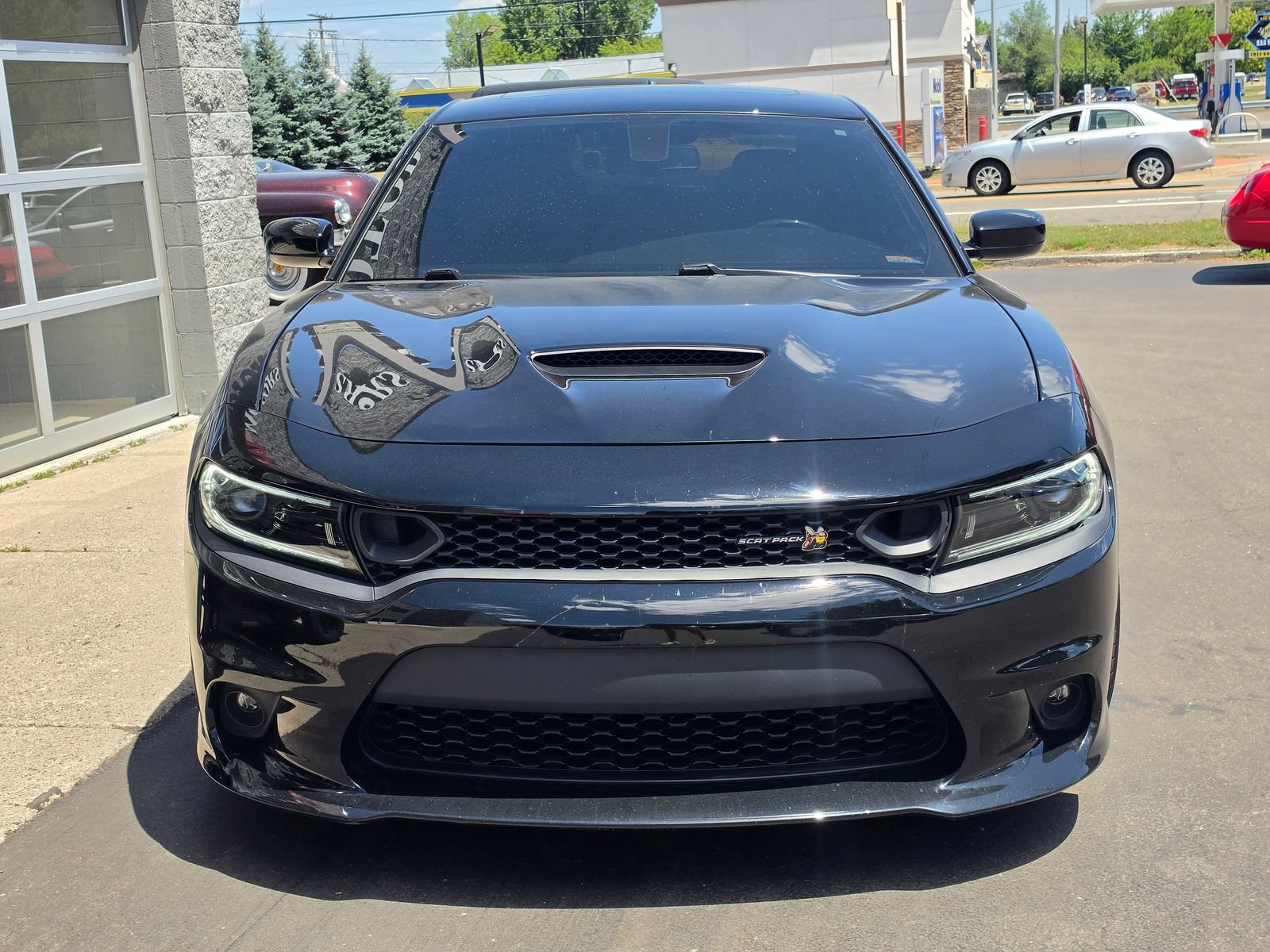Used 2023 Dodge Charger Scat Pack w/ Harman/Kardon Audio Group RWD image 2