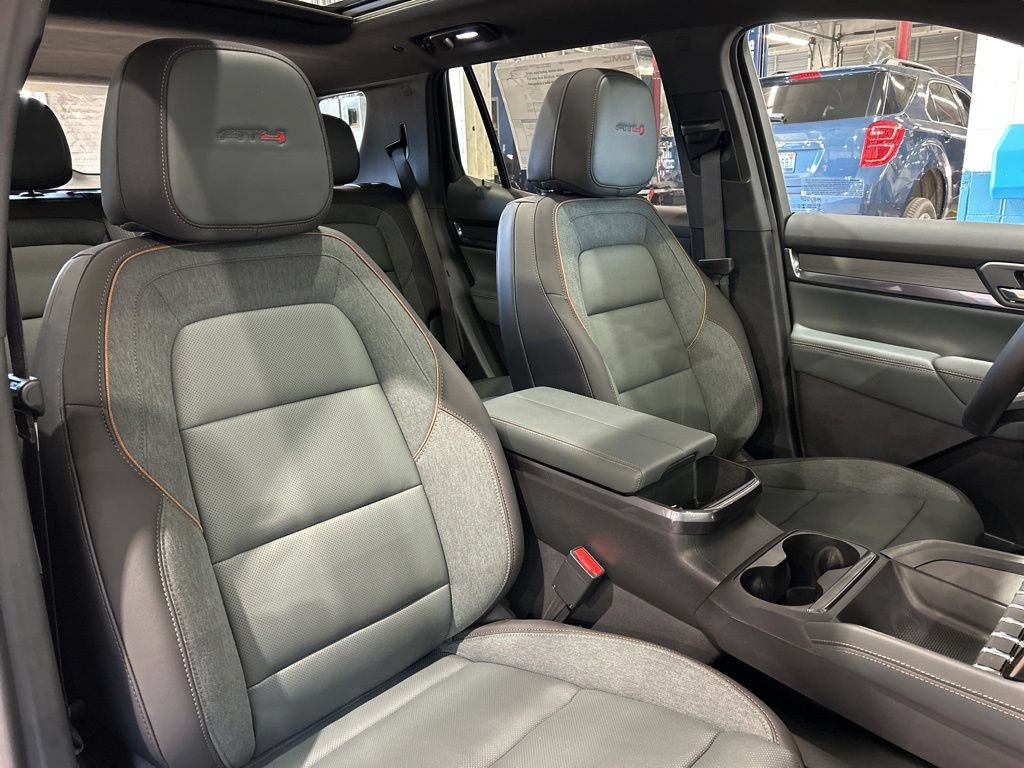 New 2026 GMC Terrain AT4 w/ Convenience Package III AWD/4WD image 42