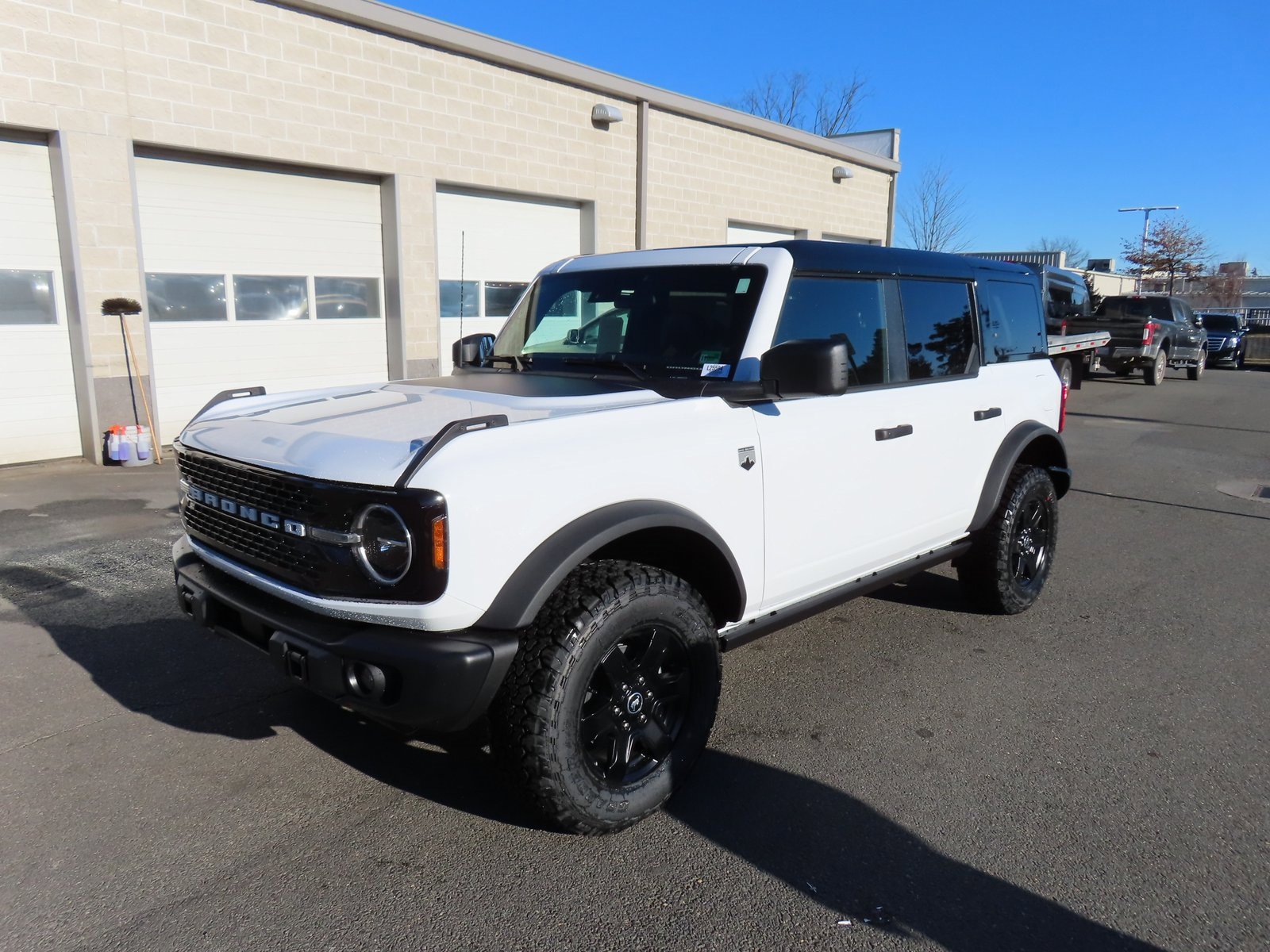 New 2025 Ford Bronco Big Bend w/ Black Diamond Package image 3