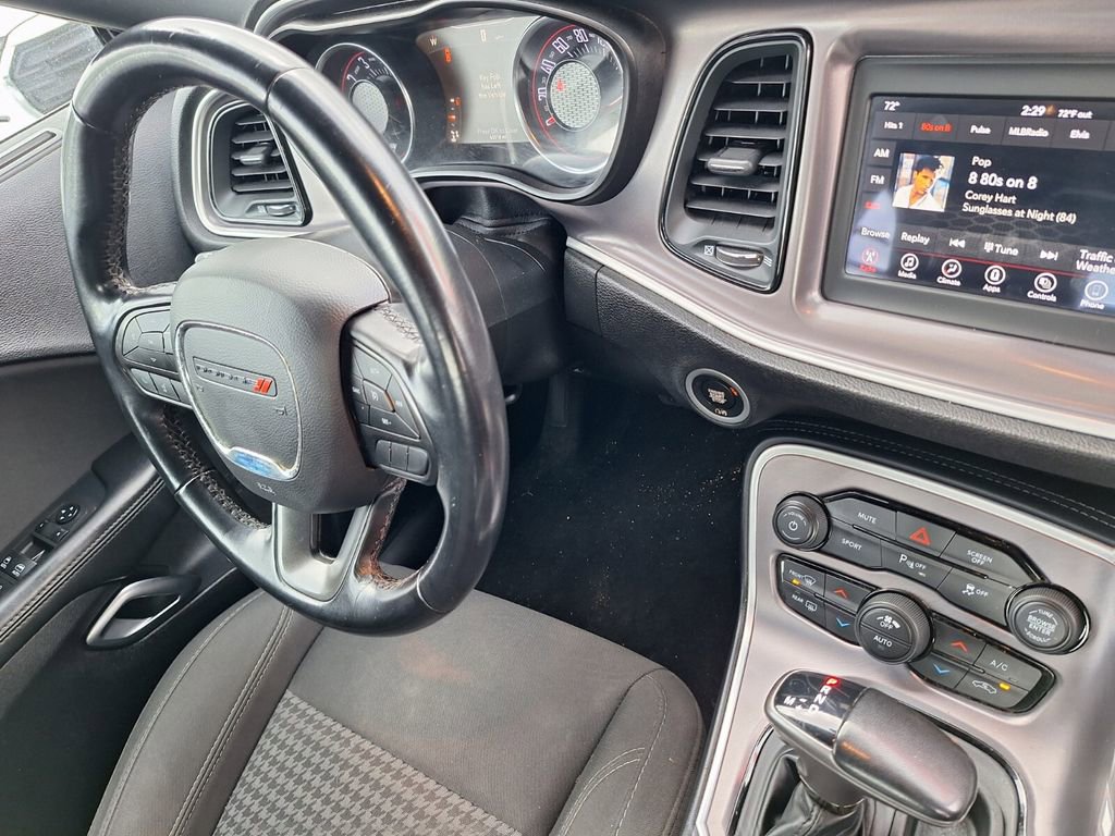 Used 2021 Dodge Challenger SXT w/ Driver Convenience Group image 27