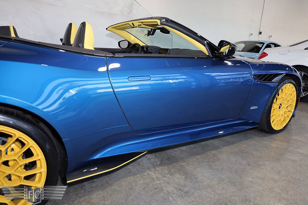 Used 2023 Aston Martin DBS Superleggera Volante image 10
