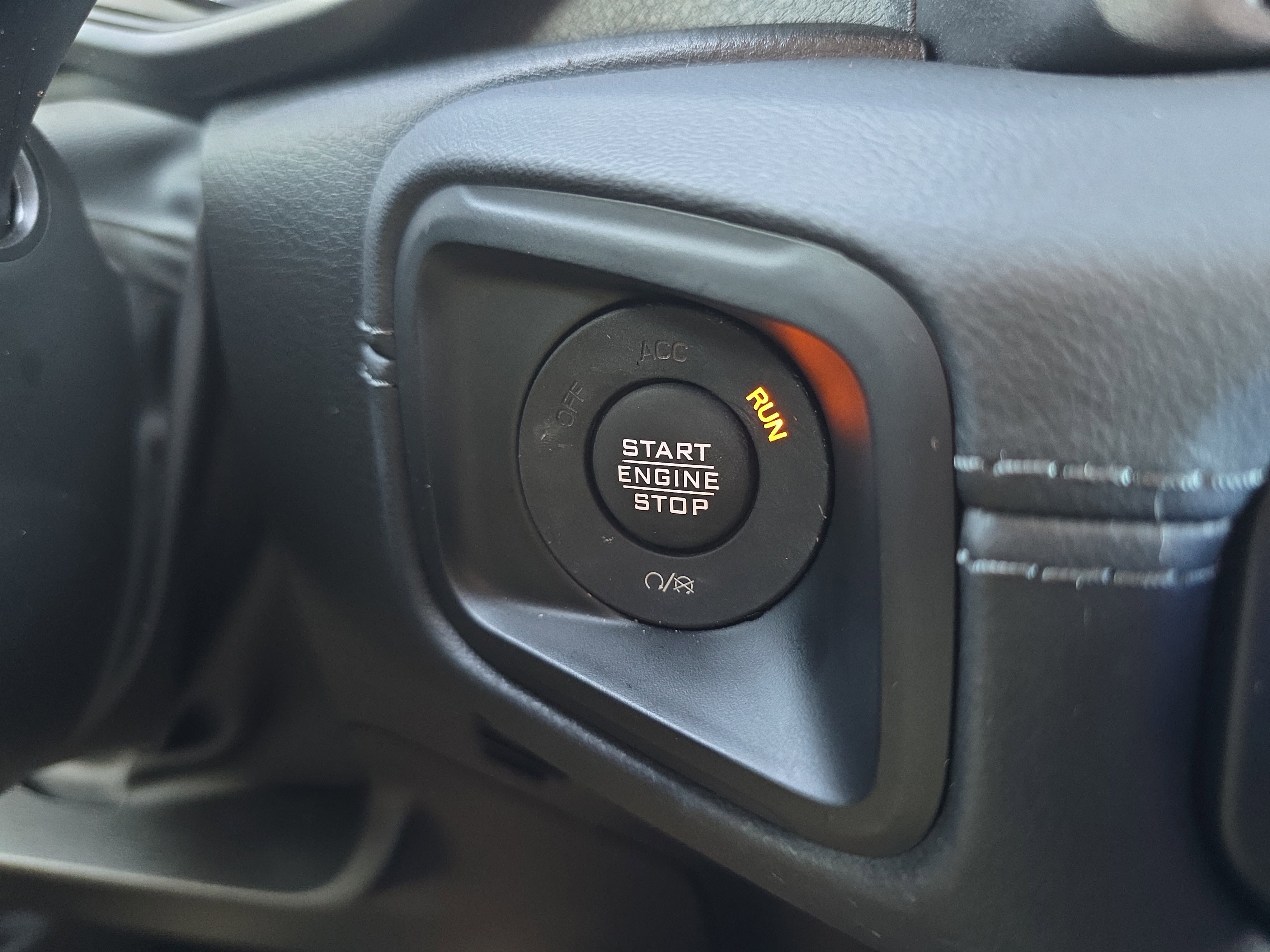 Used 2024 Jeep Wrangler Sahara w/ Safety Group image 27