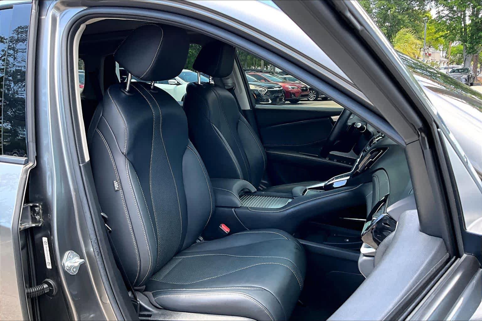 Certified 2023 Acura RDX FWD w/ Technology Package image 9