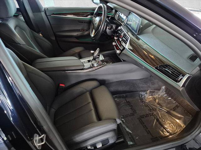 Used 2018 BMW 530e w/ Premium Package 2 RWD image 22