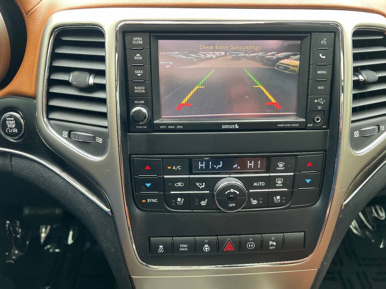 Used 2011 Jeep Grand Cherokee Overland Summit AWD/4WD image 36