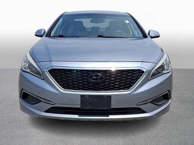 Used 2017 Hyundai Sonata SE FWD image 2