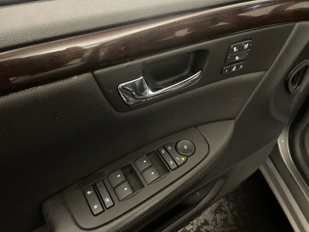 Used 2007 Cadillac DTS Performance image 16