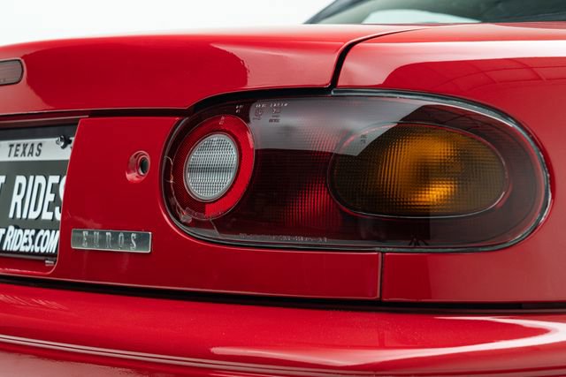 Used 1990 MAZDA MX-5 Miata RWD image 16