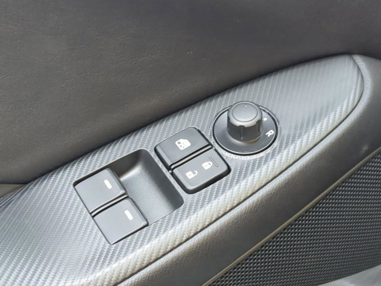 Used 2023 MAZDA MX-5 Miata Grand Touring RWD image 18